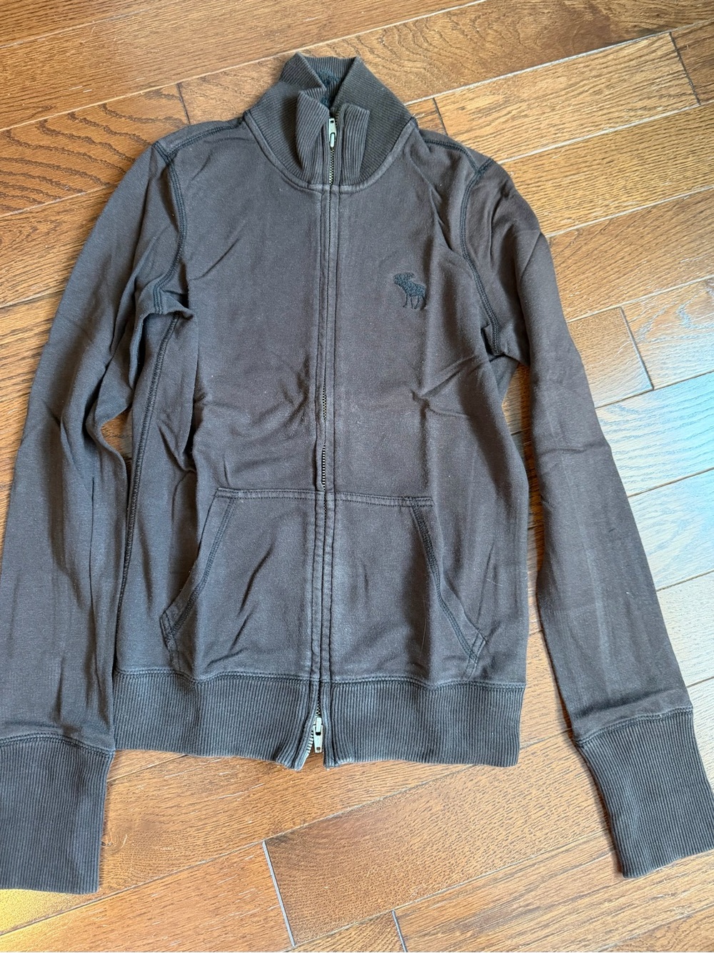 Women’s Abercrombie & Fitch Brown Full-Zip Hoodie. Size Medium.
